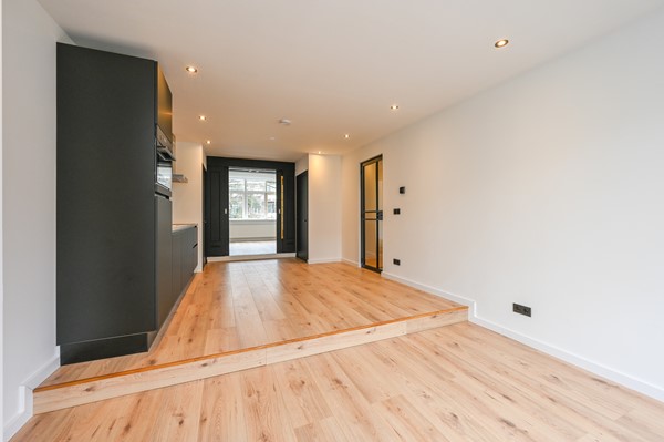 Medium property photo - Mathenesserdijk, 3027 AK Rotterdam